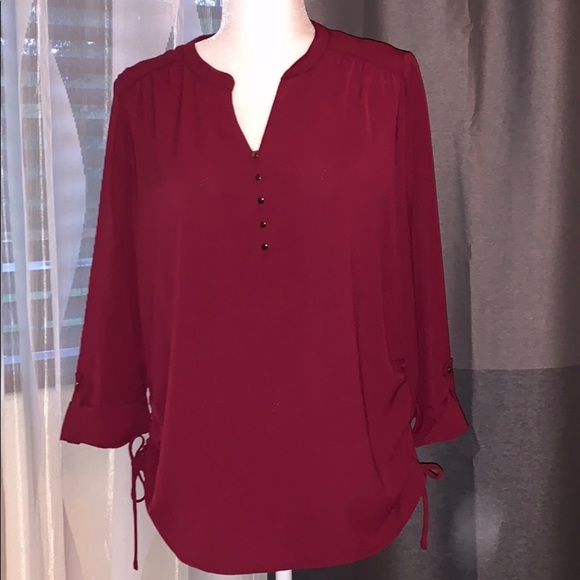 🍒 NWOT! Roz & Ali Burgundy Blouse - Picture 1 of 8